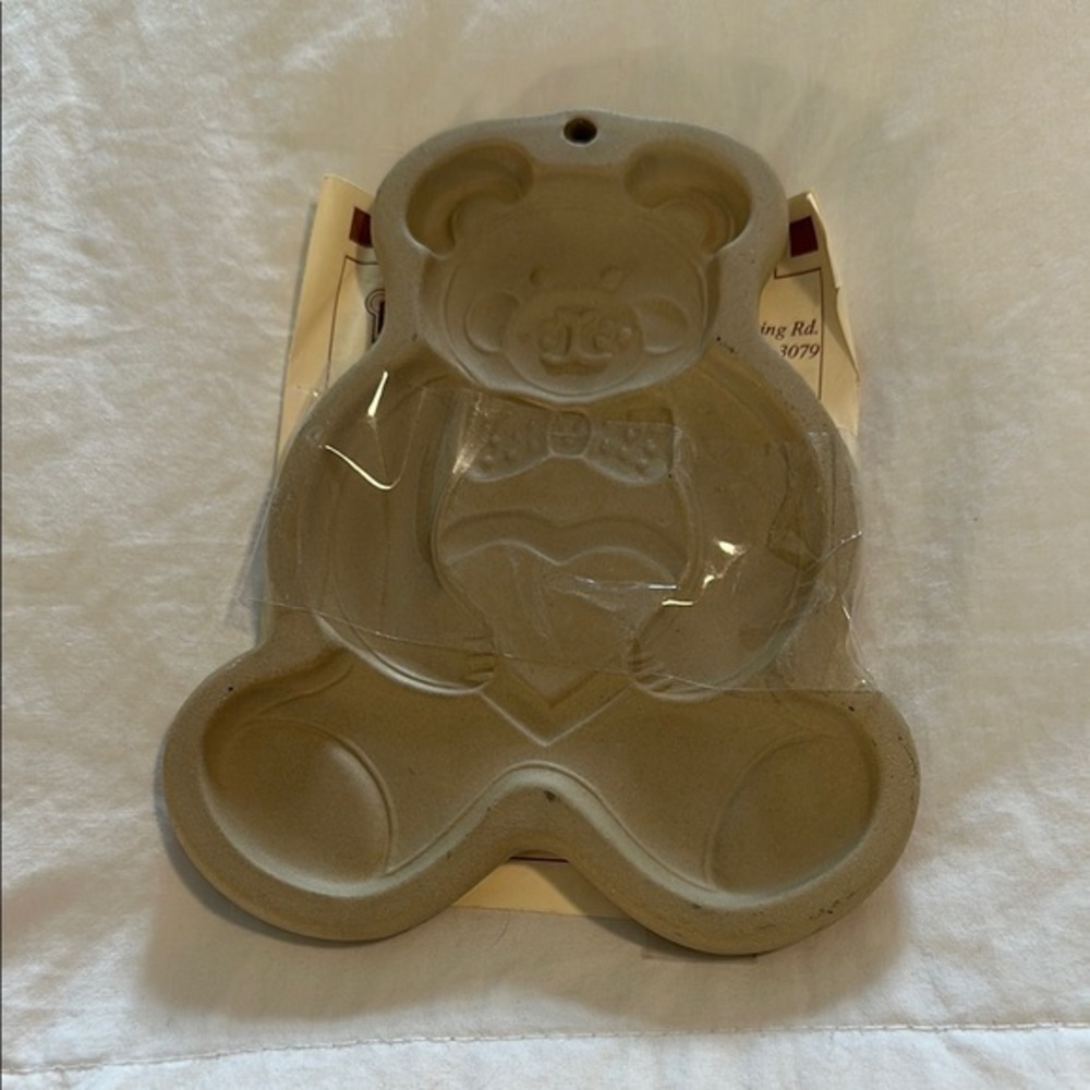 Vintage Teddy Bear Cookie Mold Pampered Chef Stoneware 1991
